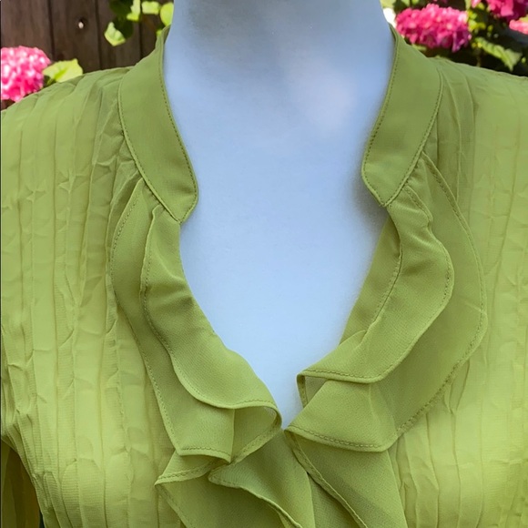Style & Co Green Buttoned Blouse - Picture 3 of 5